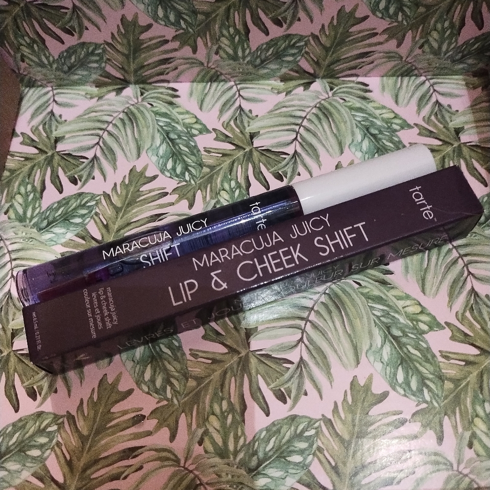 Tarte maracuja juicy lip and cheek shift grape $40 Retail